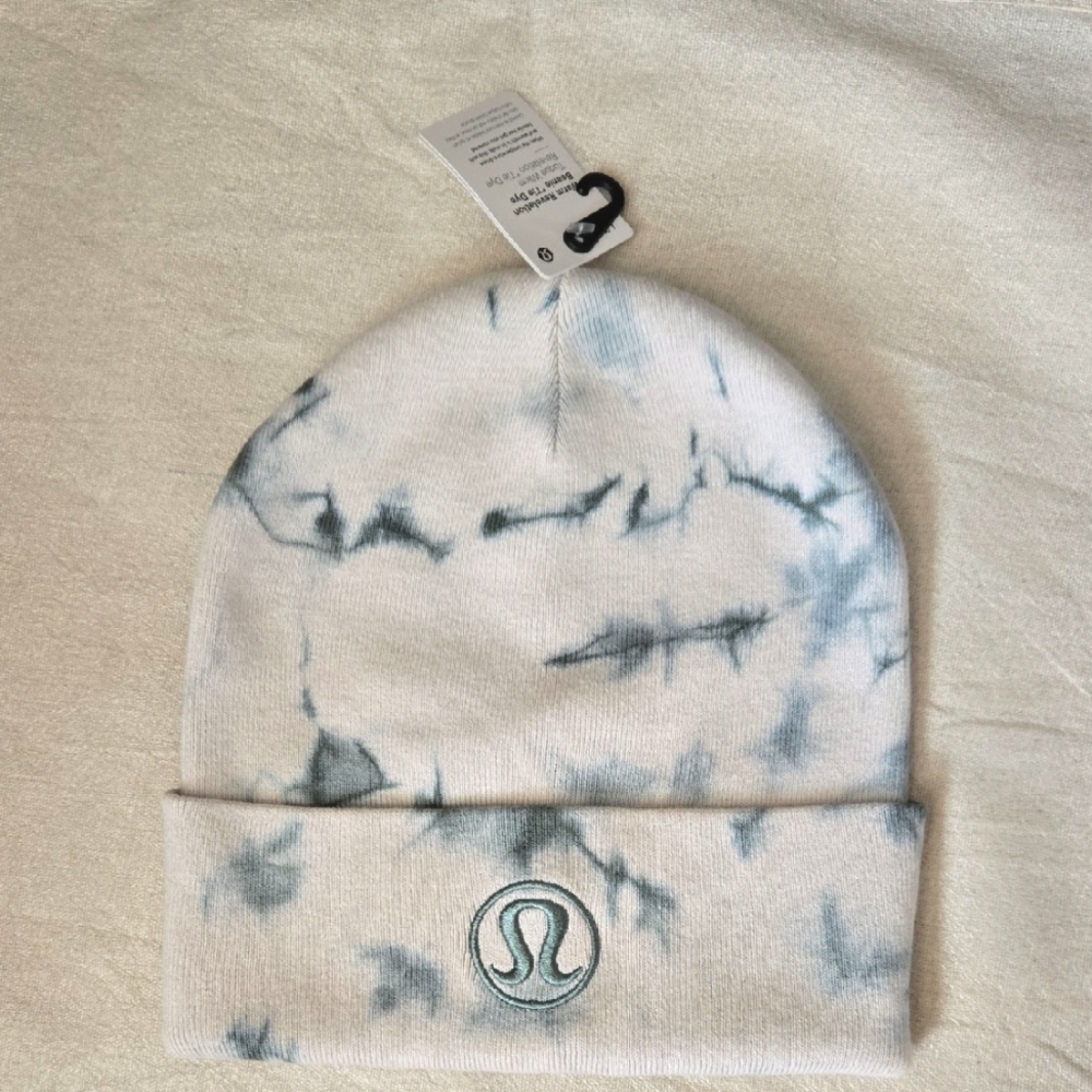 Lululemon athletica Warm Recelation Beanie *Tie Dye